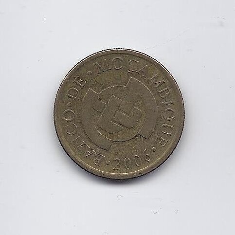 MOZAMBIKAS 50 CENTAVOS 2006 KM # 136 VF 1